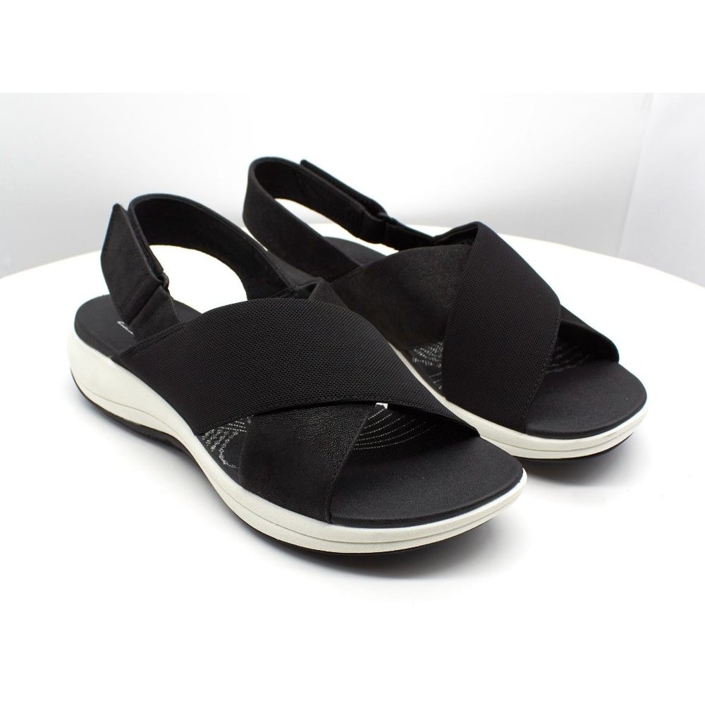 Clarks Women's Cloudsteppers Mira Sand Sandals Women's Shoes